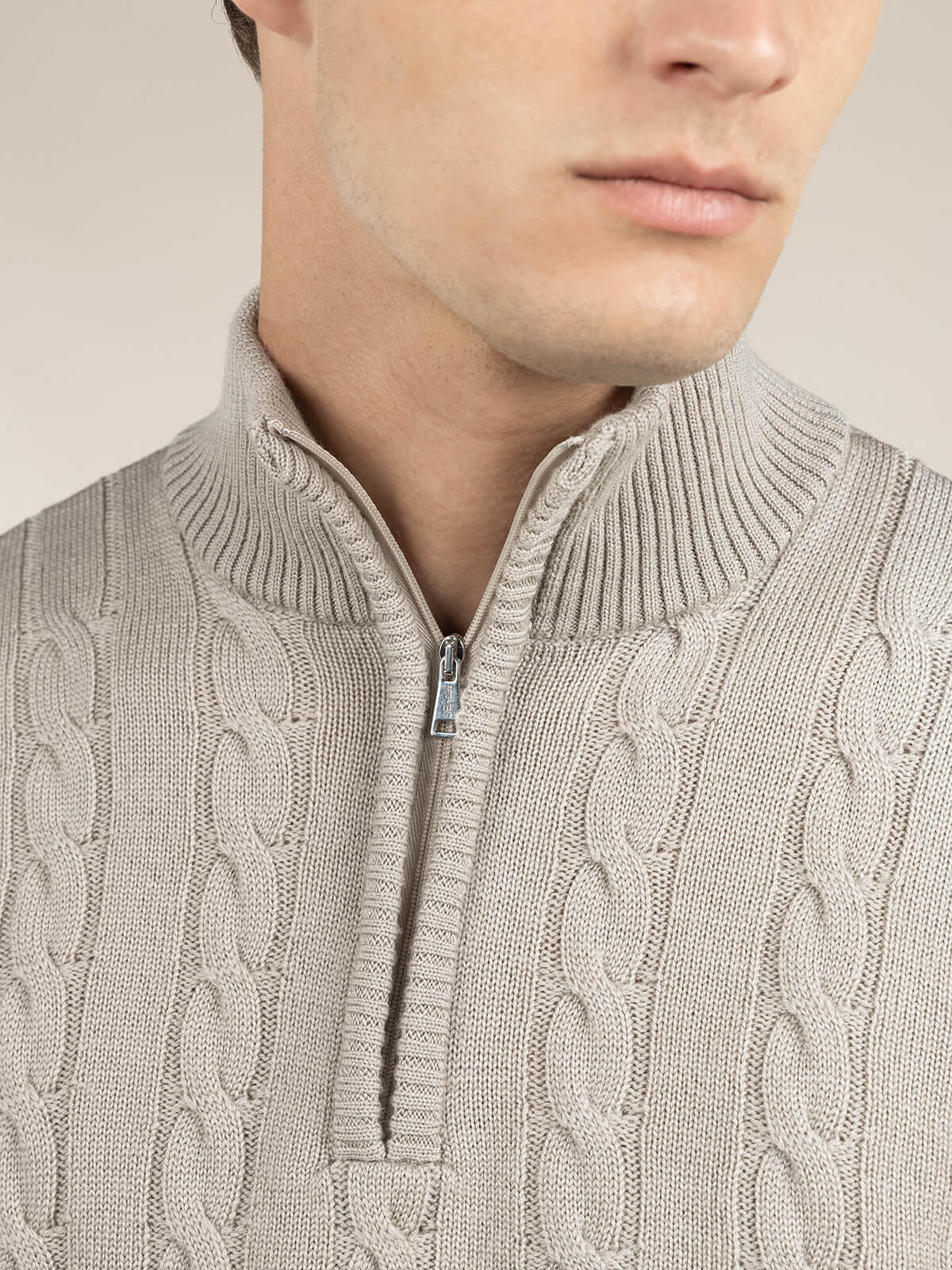 LeClub™ | Zipper Cable Sweater Greige