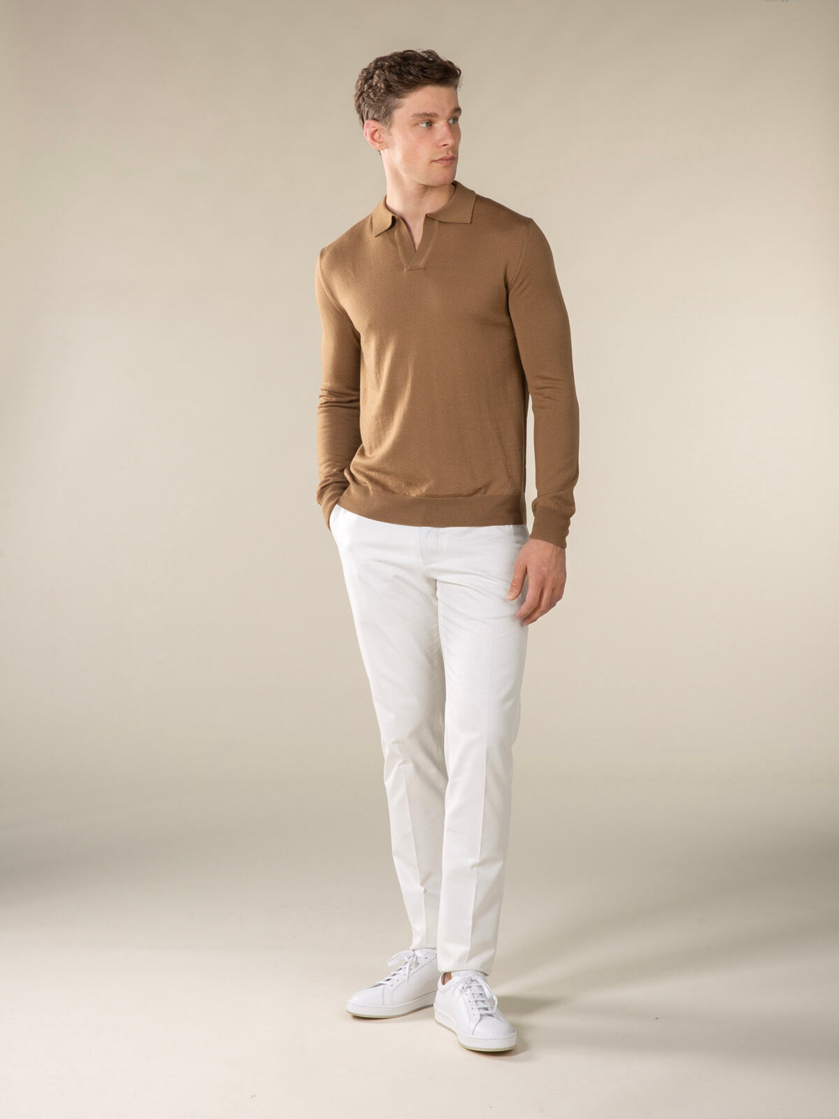 LeClub™ | Extrafine Merino Polo Caramel