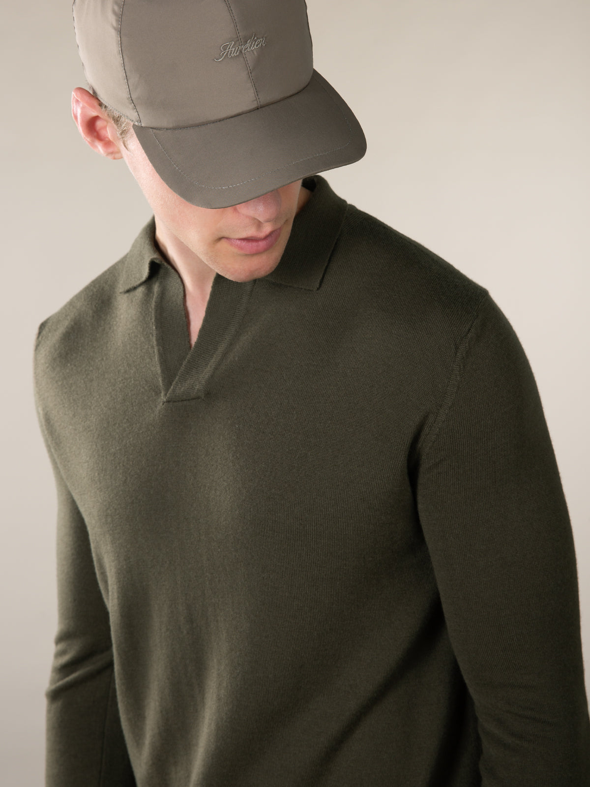 LeClub™ | Extrafine Merino Buttonless Polo Olive