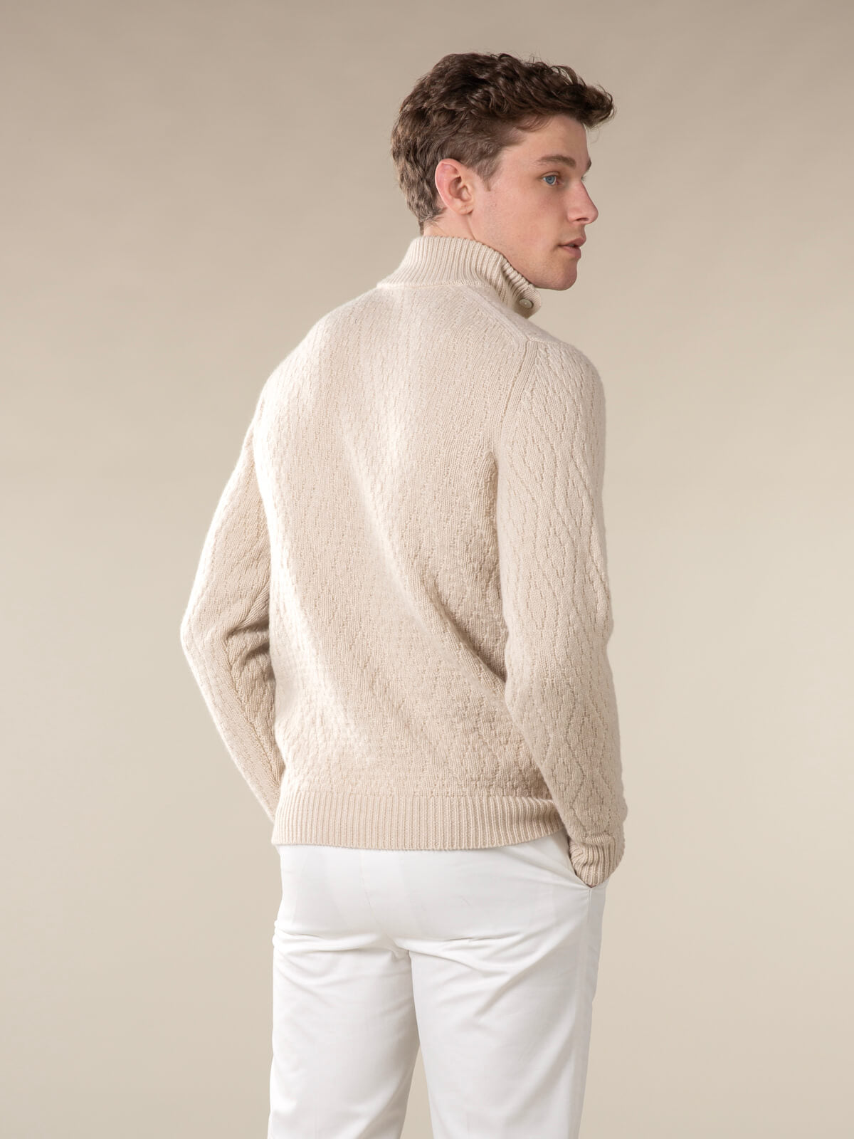 LeClub™ | Light Beige Frost Sweater