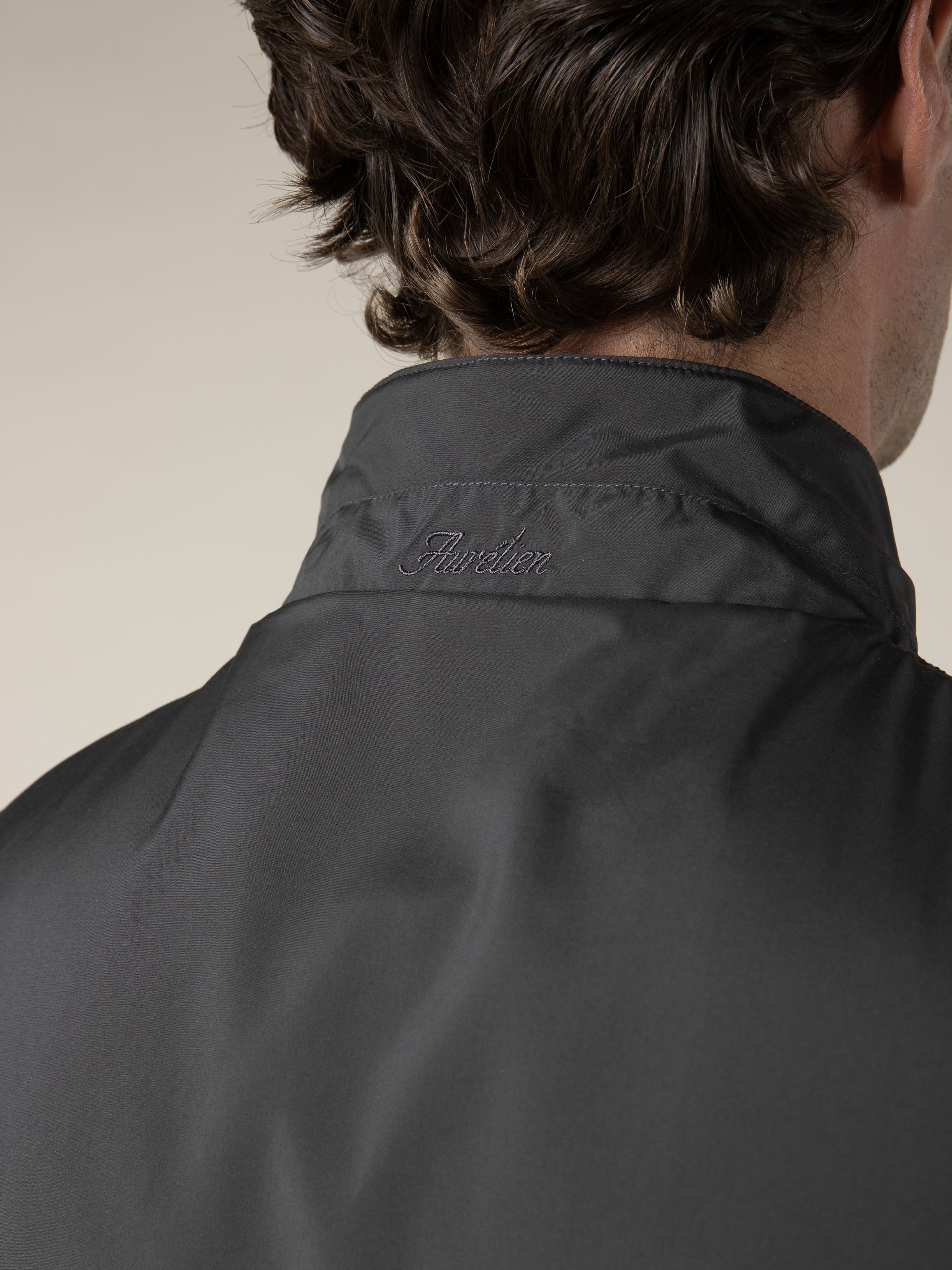 LeClub™ | Anthracite Reversible Resort Body Warmer