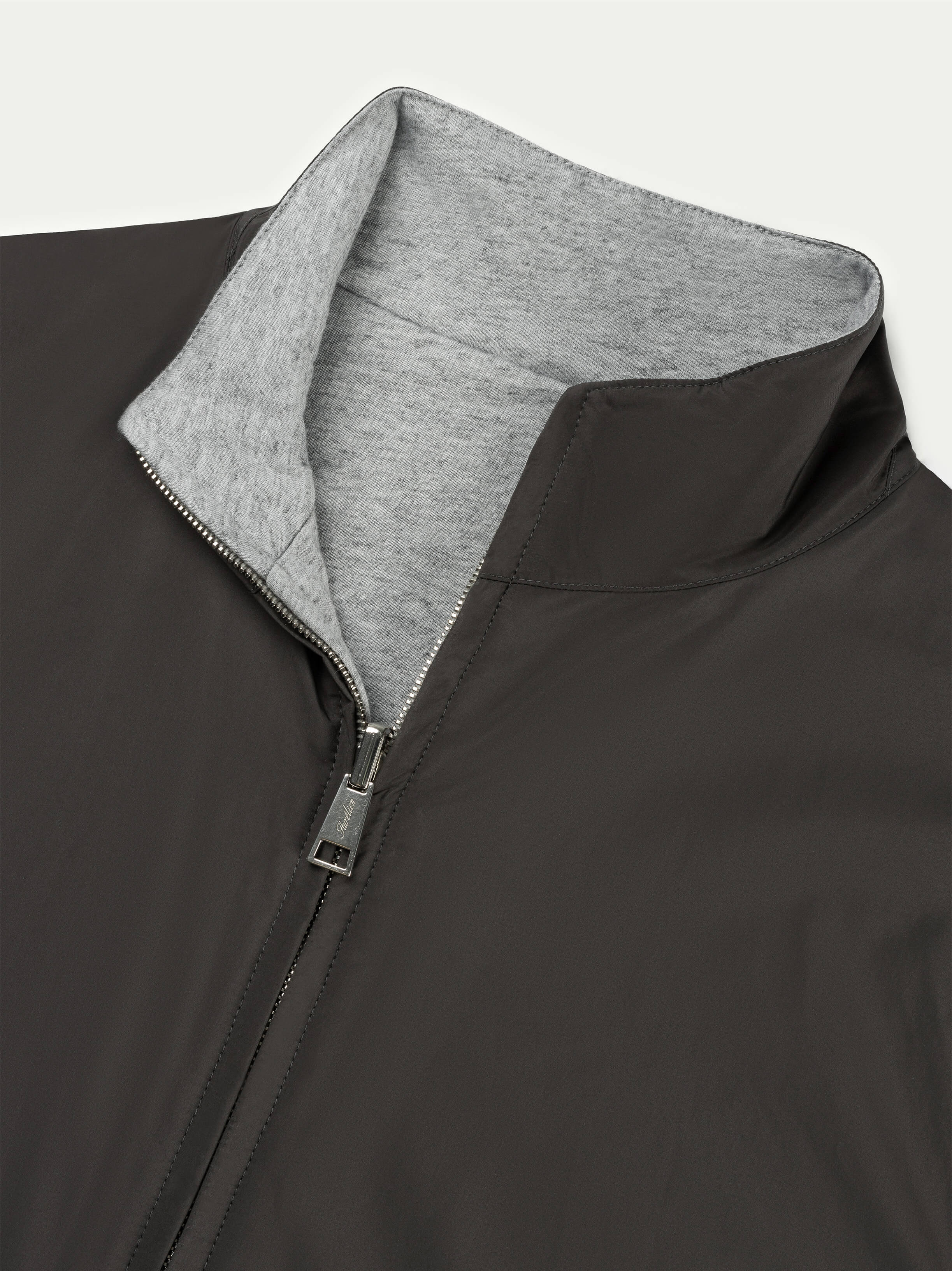LeClub™ | Anthracite Reversible Resort Body Warmer